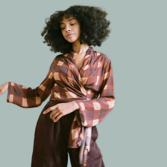 Wray Long Sleeve Wrap Top in Painted Check – XS - Picture 7 of 9